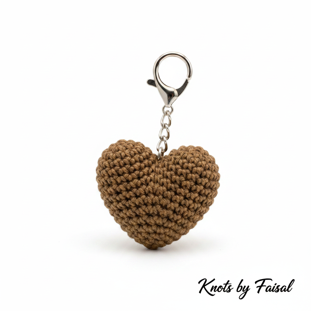 Bronze crochet heart keychain by Knots by Faisal